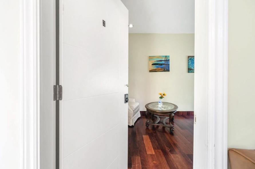 Apartamento Stylish & Central Vancouver Retreat - Steps From Local Attractions! Exterior foto